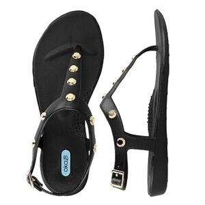Oka B black rubber thong sandals with gold faceted rivets Sz 10/40